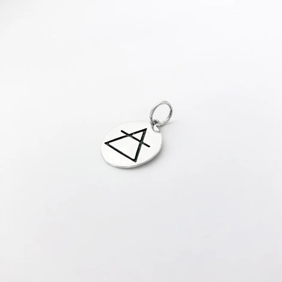 ELEMENTS PENDANT