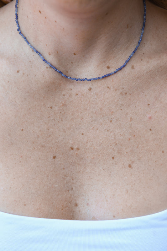 LOLA CHOKER